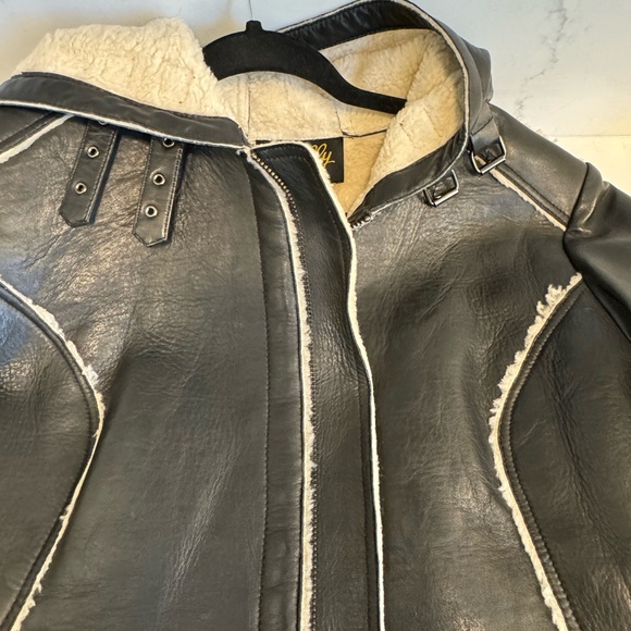Leather and sheepskin jacket - Picture 5 of 9